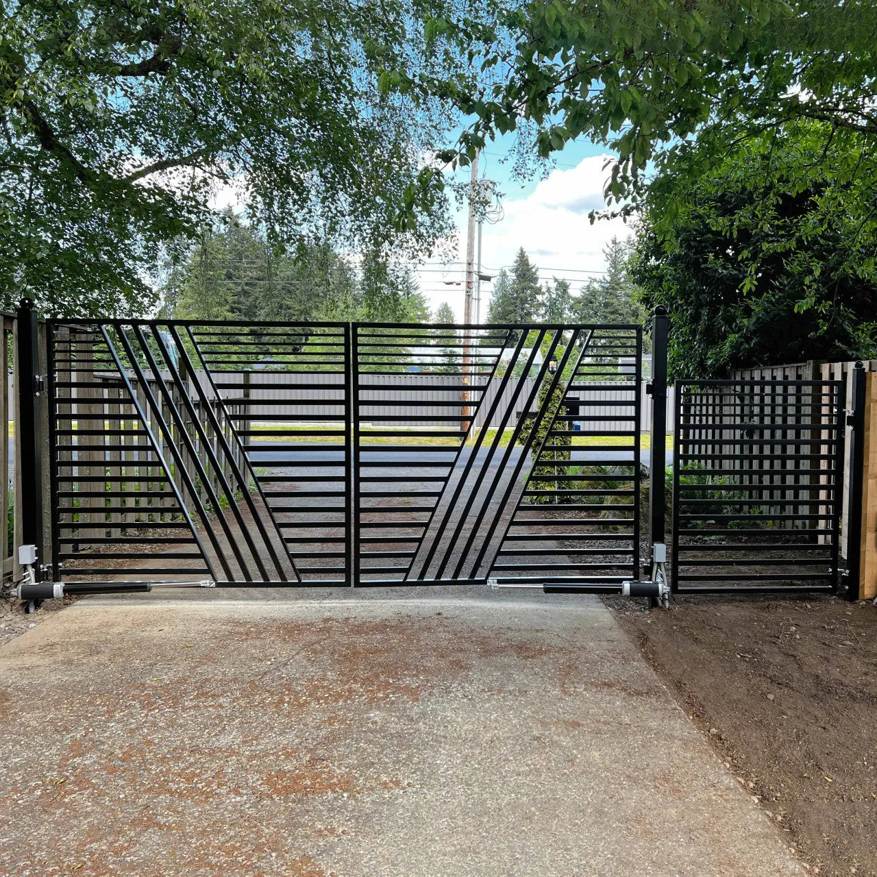 Aleko Steel Dual Swing Driveway Gate - Sofia Style - 14 x 6 Feet