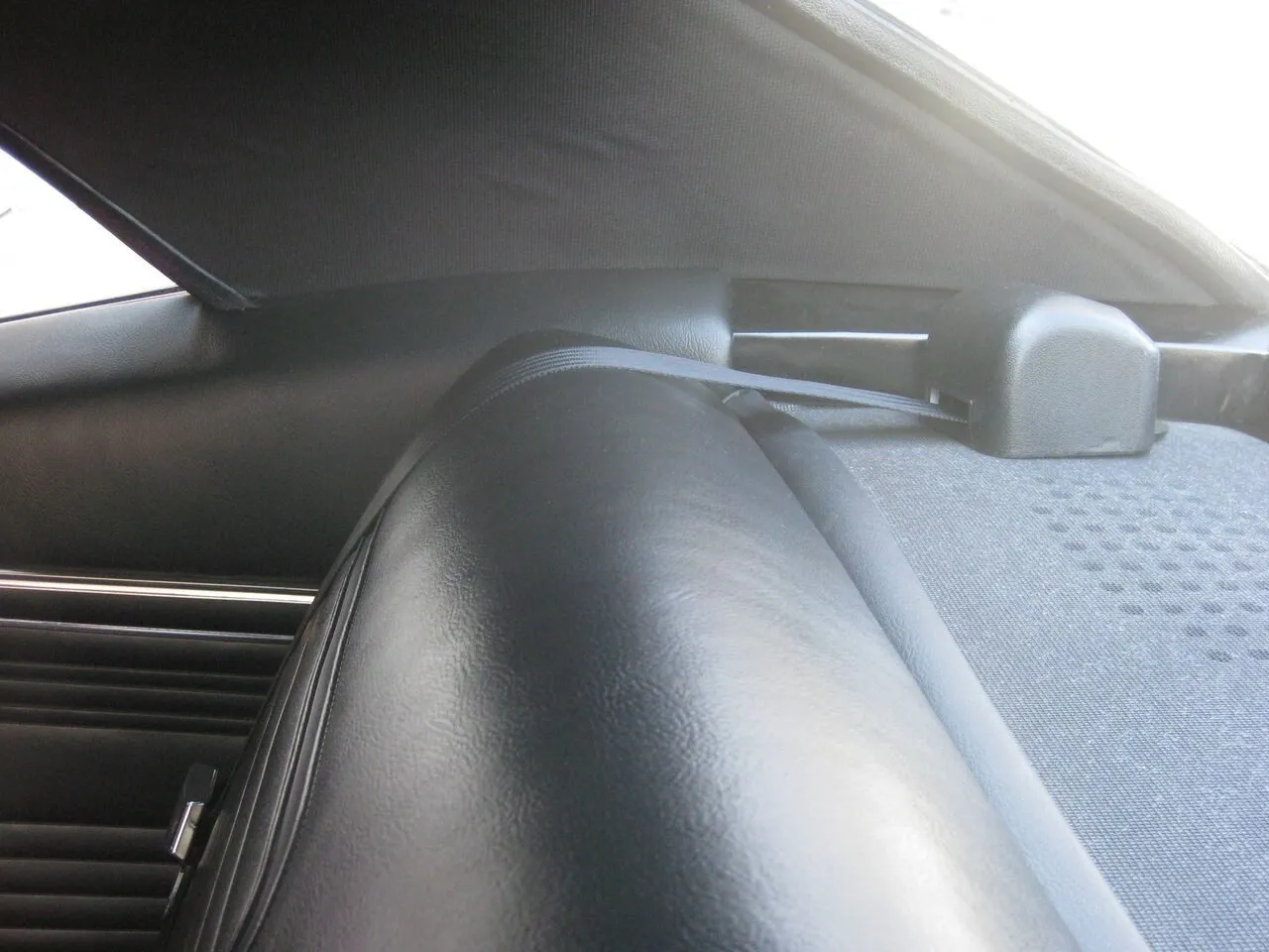 AU Compliant 1967-69 Camaro Rear 3-Point Seat Belts