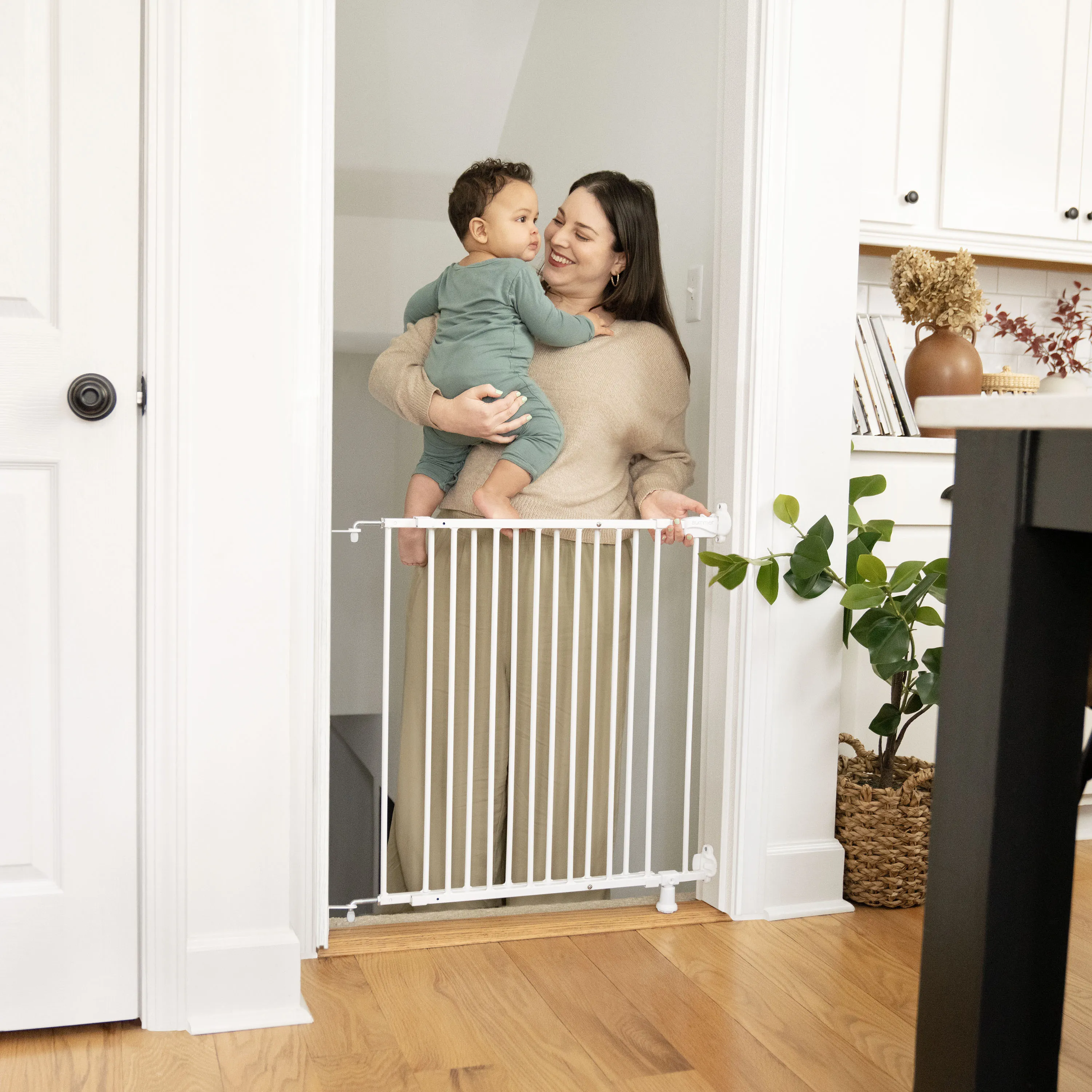 The Stairway 42W Series Safety Pet and Baby Gate, Openings from 28"-42" Wide - White