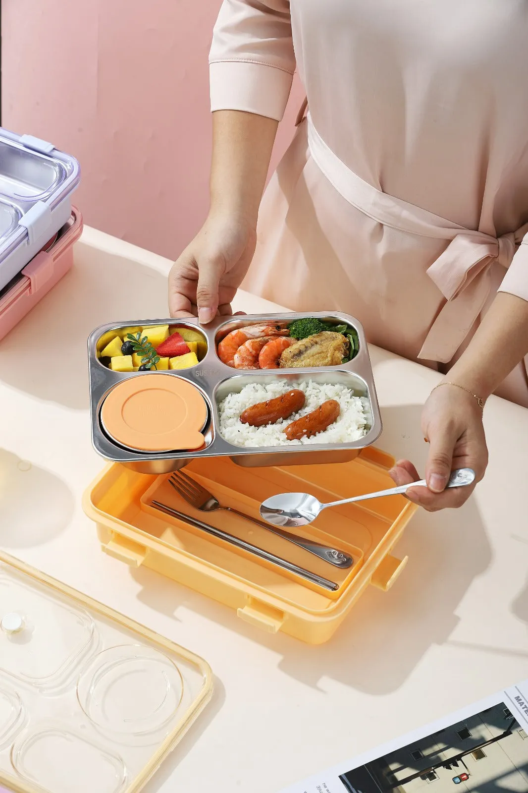 The Ultimate 4-Compartment Leak-Proof Seals 750ml Stainless Steel Lunch Box with 150ml Bowl